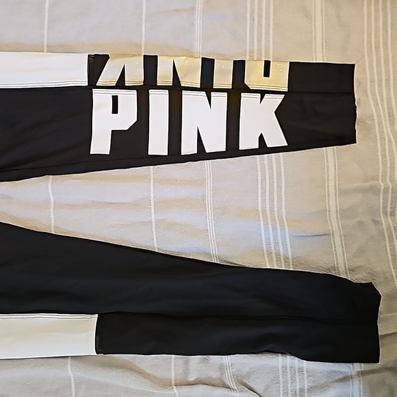 STUNNING VS PINK BONDED HIGH WAISTED LEGGINGS WITH MESH - Picture 2 of 11